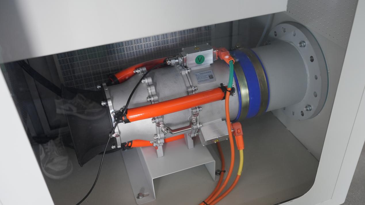 Máy thổi khí có ổ trục lá