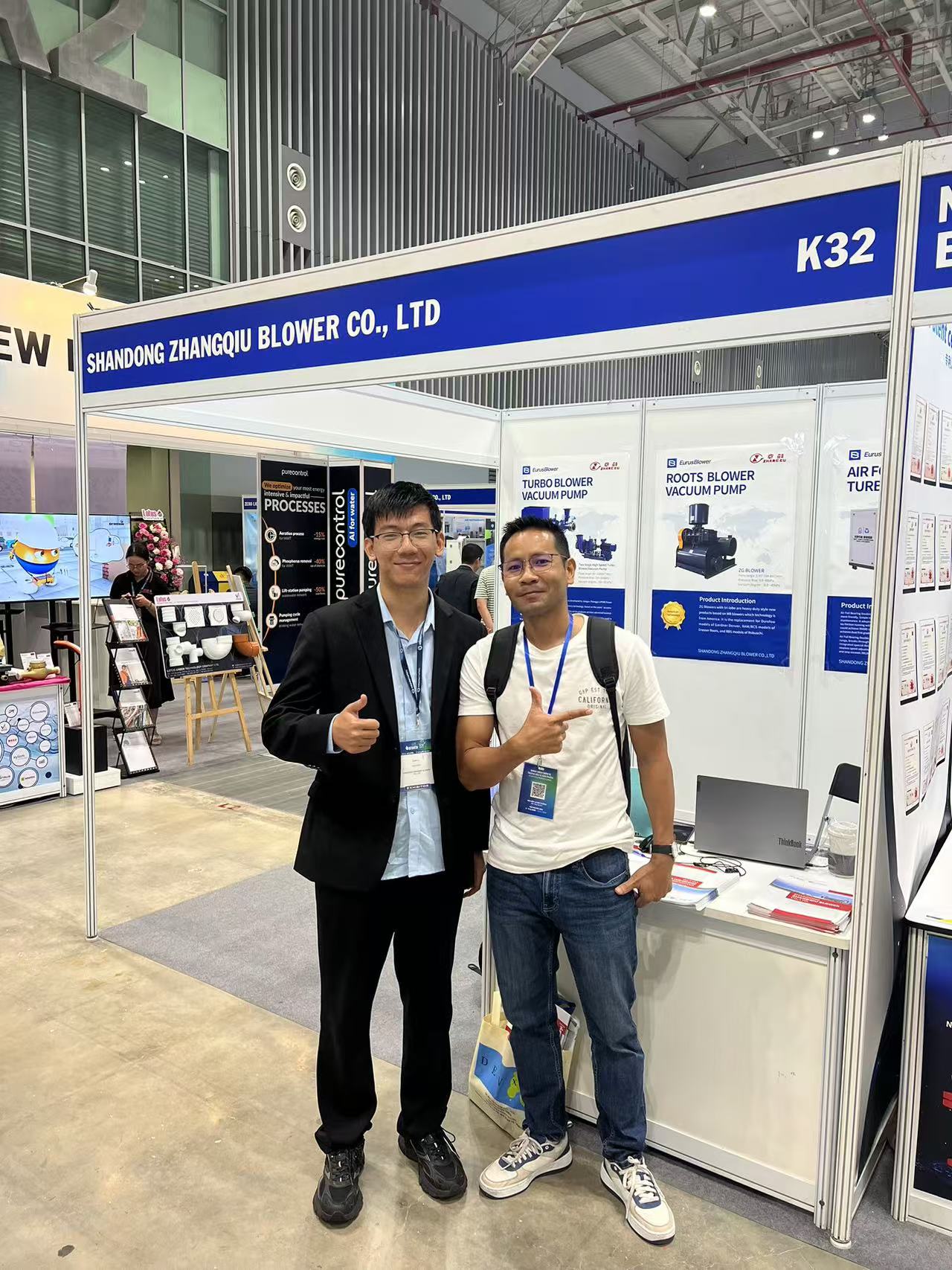 Máy thổi khí ổ trục lá