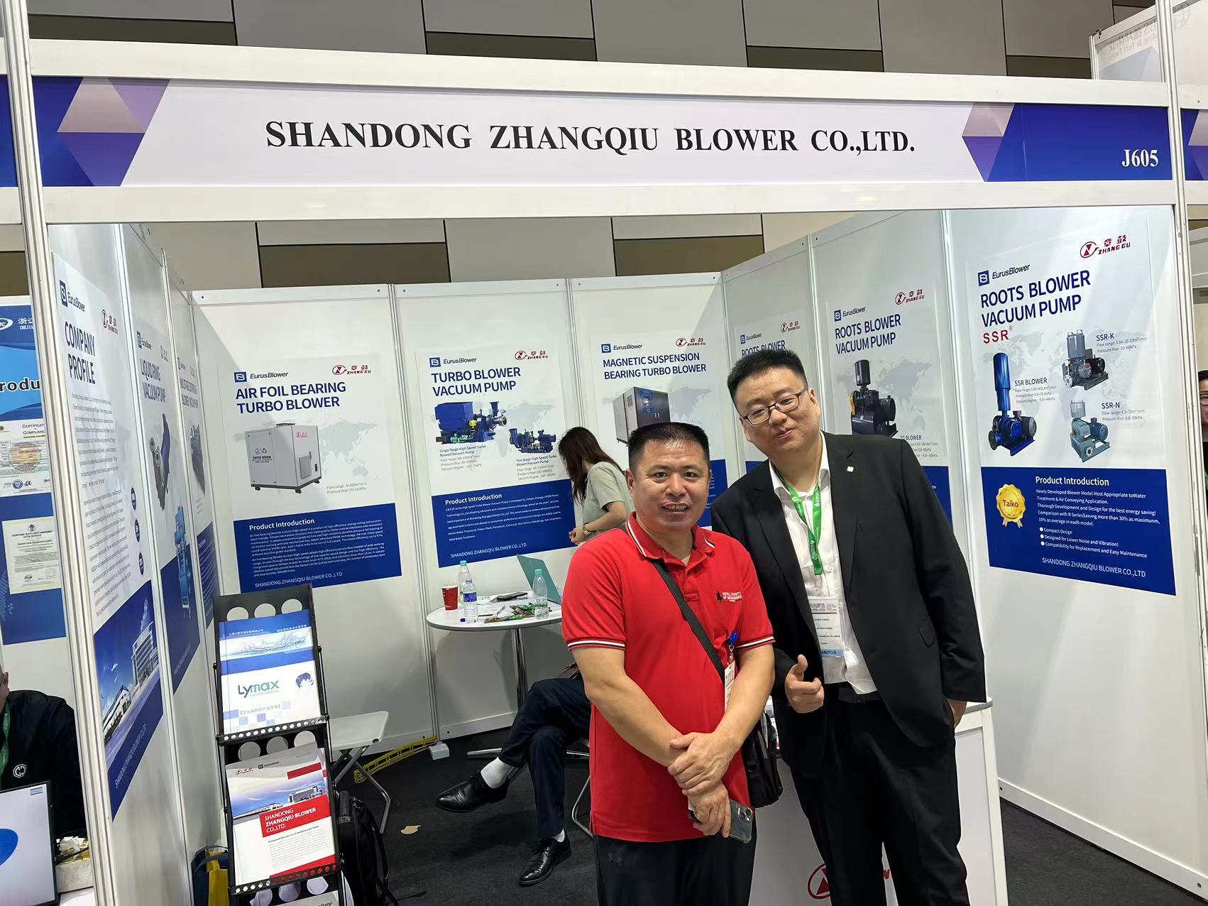 Máy thổi khí ổ trục lá